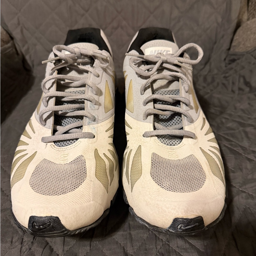 Nike White and Gold Running Sneakers